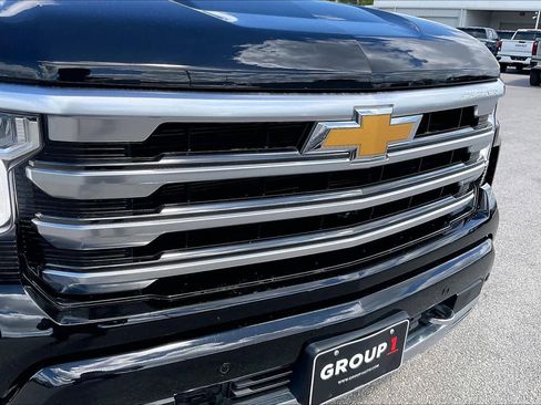 Used 2024 Chevrolet Silverado 1500 High Country w/ Technology Package image 29