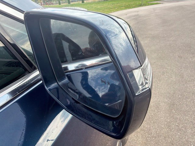 Used 2020 Cadillac XT4 Premium Luxury w/ Enhanced Visibility Package FWD image 6