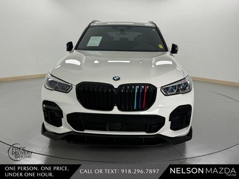 Used 2022 BMW X5 M50i w/ Executive Package image 2