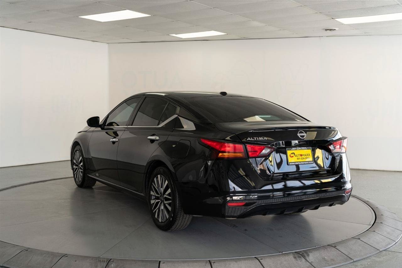 Used 2025 Nissan Altima 2.5 SV FWD image 5