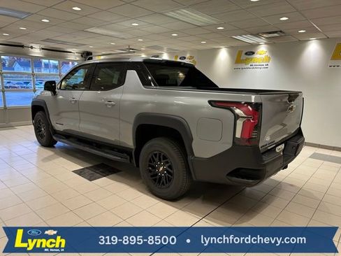 New 2026 Chevrolet Silverado EV LT image 18