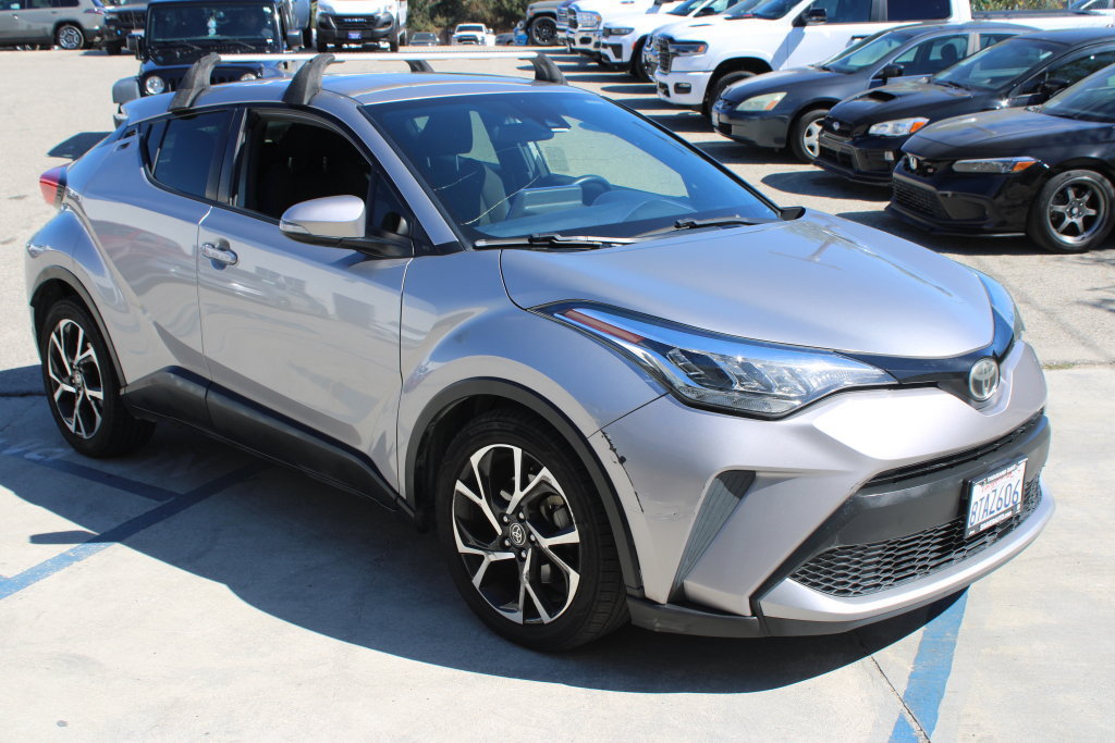 Used 2020 Toyota C-HR XLE FWD image 3