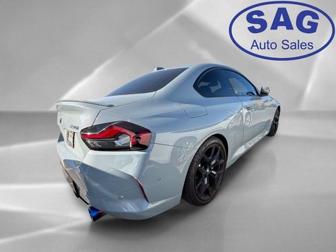 Used 2025 BMW 230i Coupe w/ M Sport Package RWD image 3