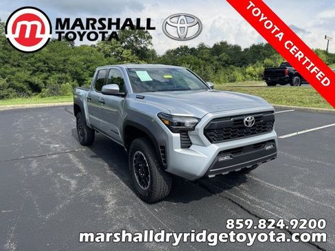 Certified 2025 Toyota Tacoma TRD Off-Road image 1