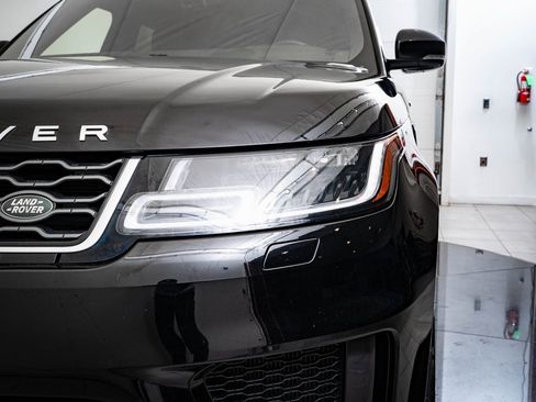 Used 2020 Land Rover Range Rover Sport HSE image 16