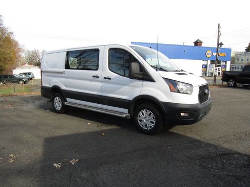 Used 2023 Ford Transit 250 Low Roof w/ Exterior Upgrade Package image 39