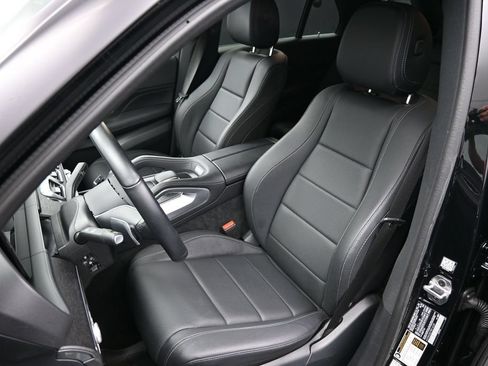 Used 2026 Mercedes-Benz GLE 450e 4MATIC image 8