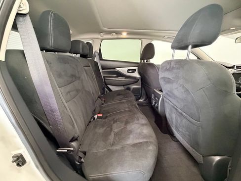 Used 2019 Nissan Murano SV AWD/4WD image 7