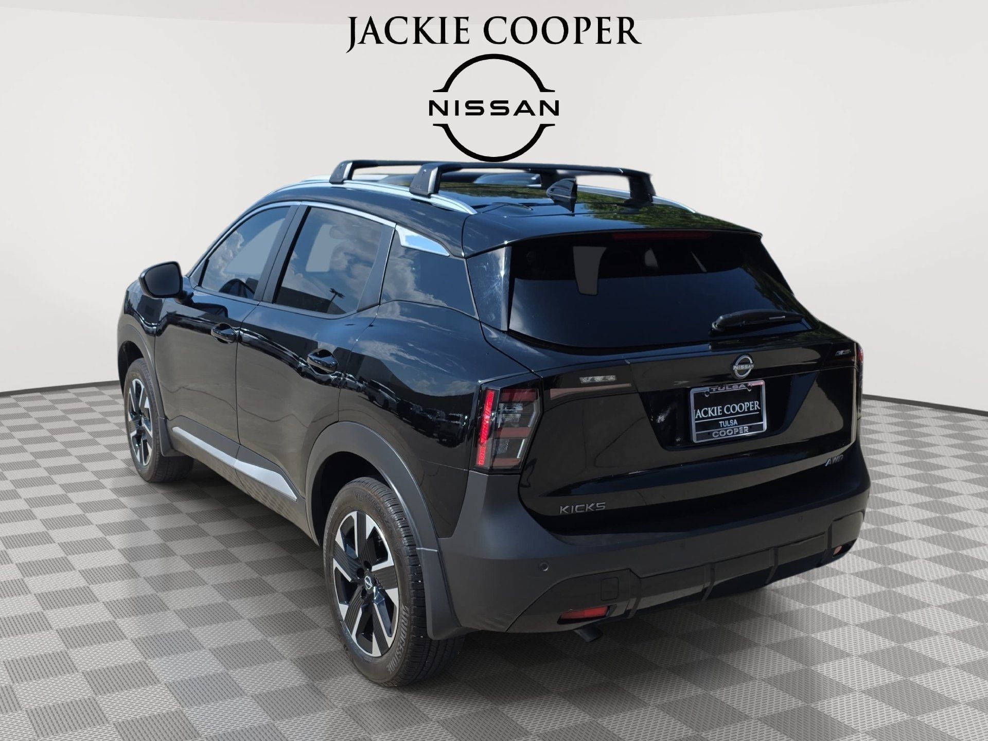 Used 2026 Nissan Kicks SV w/ SV Premium Package AWD/4WD image 7