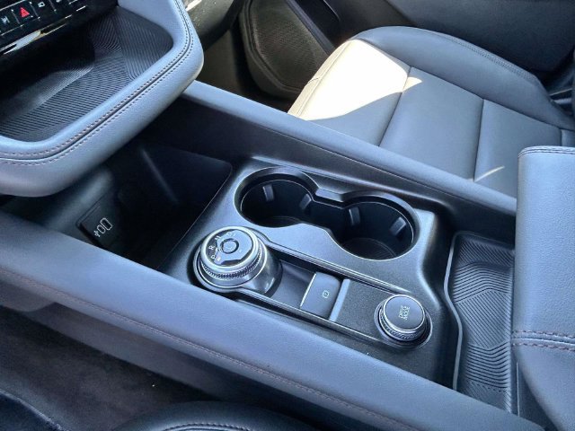 New 2027 Ford Explorer Active w/ Active Comfort Package RWD image 21