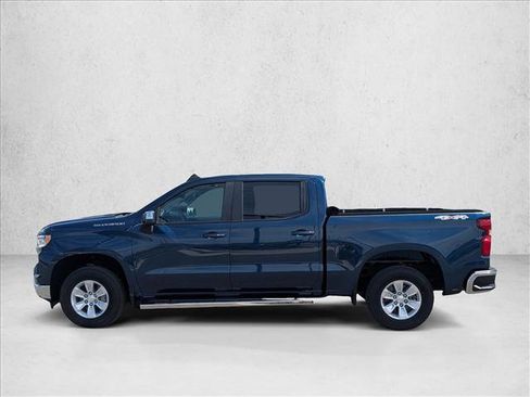 Used 2023 Chevrolet Silverado 1500 LT AWD/4WD image 9
