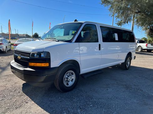 Used 2023 Chevrolet Express 3500 LS image 7