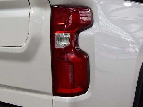 Used 2022 Chevrolet Silverado 2500 High Country w/ Safety Package II image 15