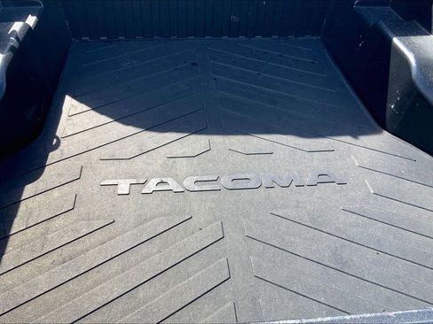 Used 2020 Toyota Tacoma TRD Pro AWD/4WD image 6