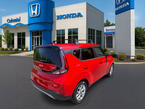 Used 2023 Kia Soul LX w/ LX Technology Package image 6