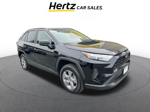 Used 2025 Toyota RAV4 LE image 1