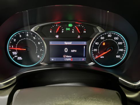 Used 2023 Chevrolet Equinox LT image 24