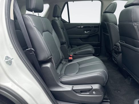 Used 2023 Honda Pilot Touring image 20