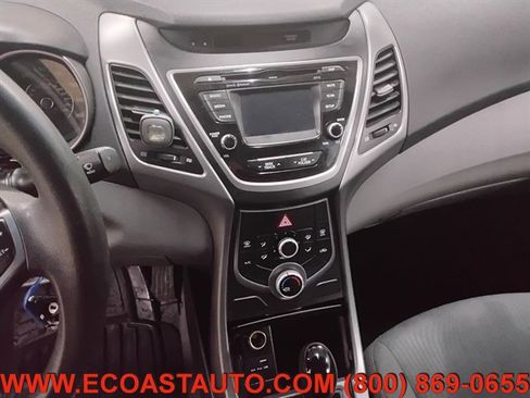 Used 2015 Hyundai Elantra SE w/ Option Group 02 image 12
