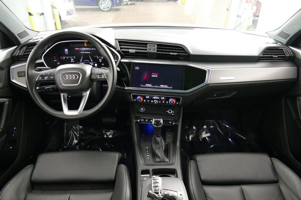 Used 2023 Audi Q3 2.0T Premium Plus w/ Premium Plus Package AWD/4WD image 24