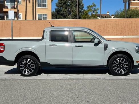 Used 2022 Ford Maverick Lariat image 3