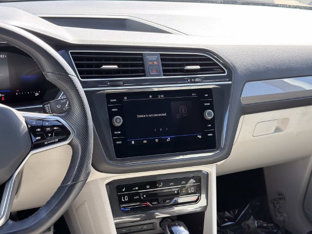 Certified 2024 Volkswagen Tiguan SE R-Line FWD image 9