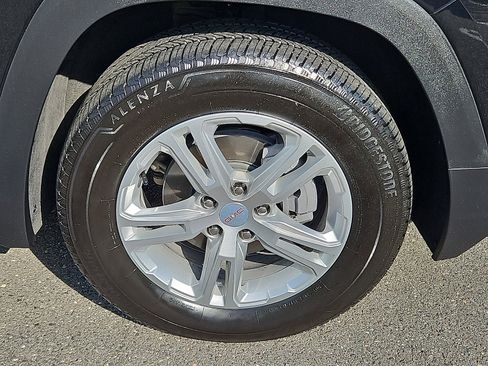 Used 2023 GMC Terrain SLE w/ Driver Convenience Package AWD/4WD image 8