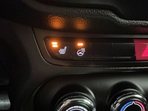 Used 2016 Jeep Renegade Trailhawk image 42