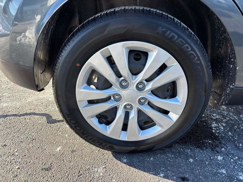 Used 2025 Kia Soul LX image 30