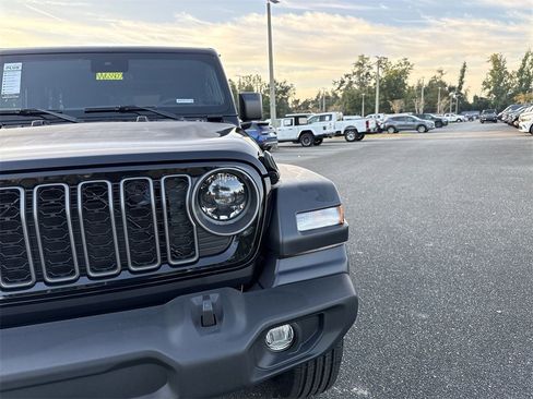 New 2025 Jeep Wrangler Sport S image 9