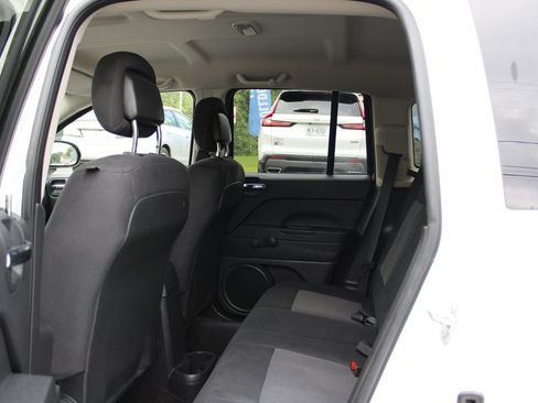 Used 2014 Jeep Compass Sport AWD/4WD image 14