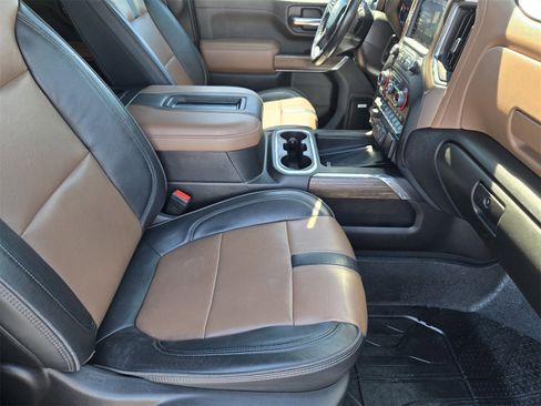 Used 2022 Chevrolet Silverado 2500 High Country image 13