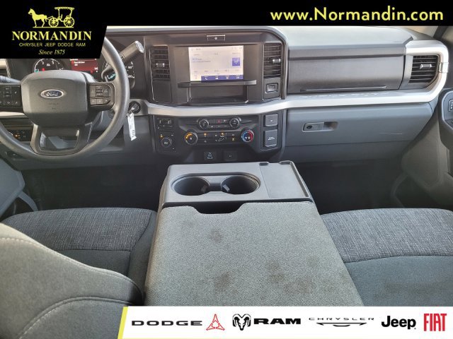Used 2025 Ford F250 XLT AWD/4WD image 6
