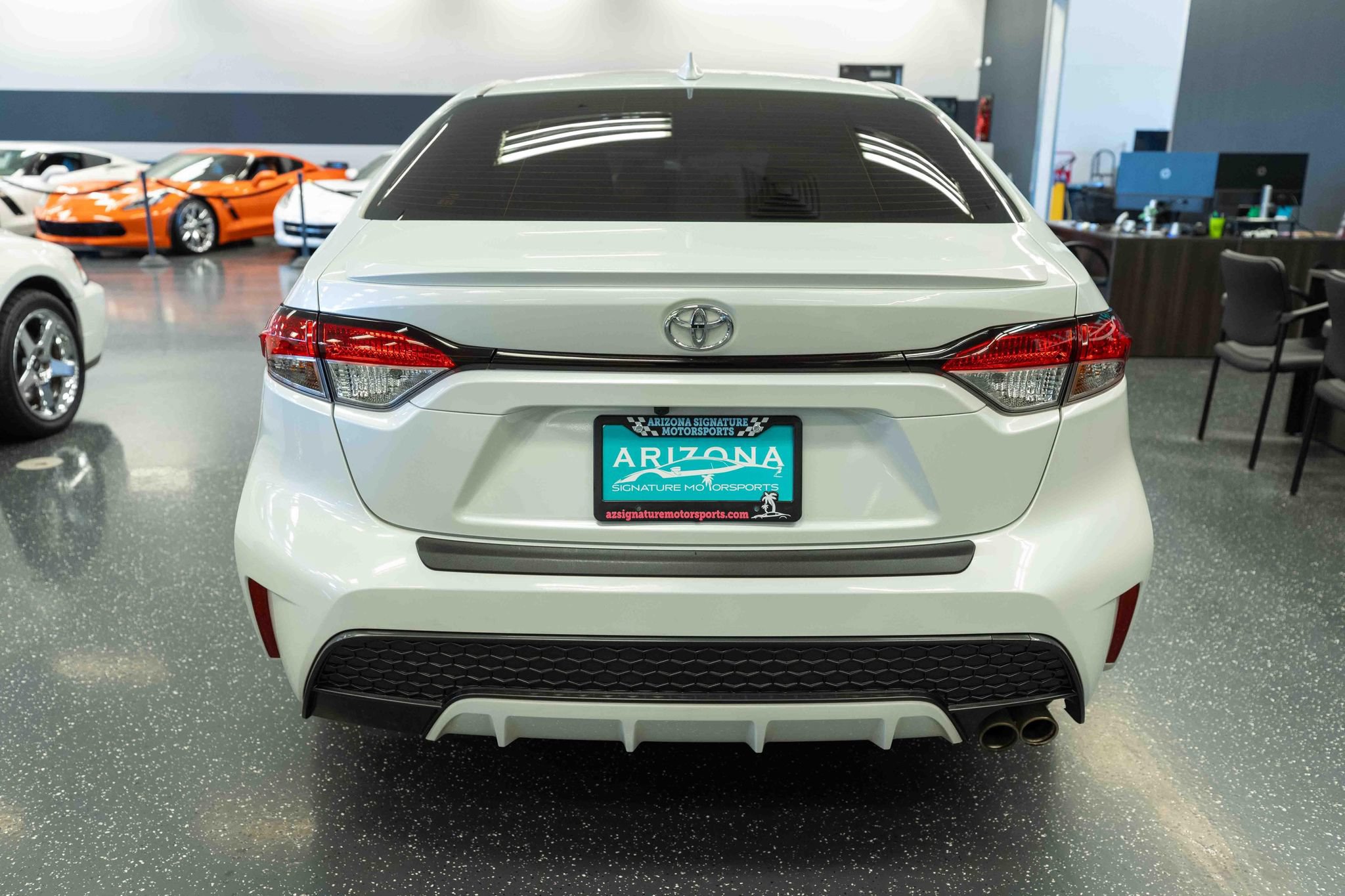 Used 2022 Toyota Corolla SE w/ Carpet Mat Package (TMS) FWD image 7