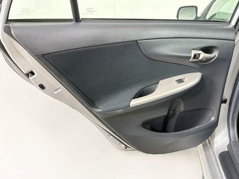 Used 2011 Toyota Corolla S image 25