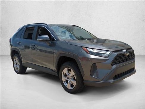 Certified 2023 Toyota RAV4 XLE w/ Convenience Package FWD image 3