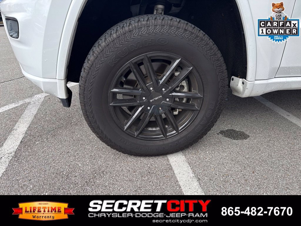 Used 2022 Jeep Grand Cherokee Laredo X AWD/4WD image 27