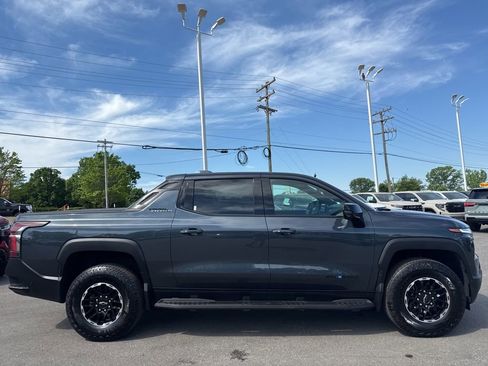 Used 2026 Chevrolet Silverado EV Trail Boss w/ LPO, Gameday Tailgate Package image 6