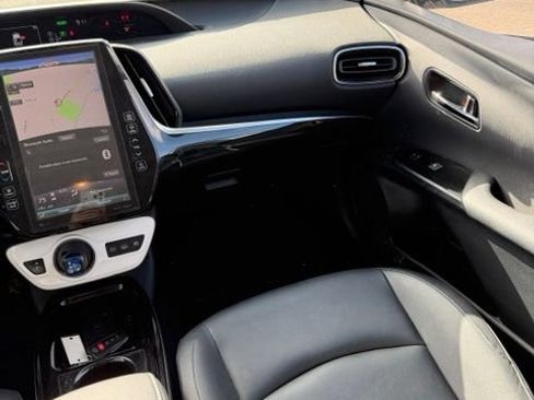 Used 2017 Toyota Prius Prime Premium w/ Carpet Mat Package FWD image 12