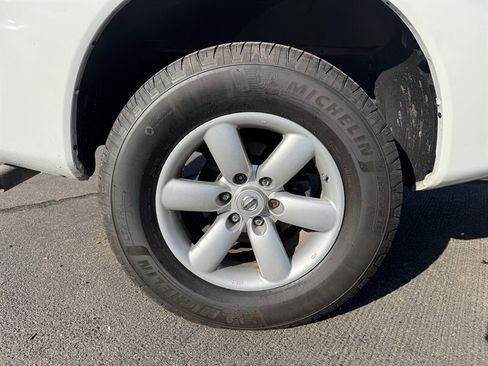 Used 2012 Nissan Titan SV image 21