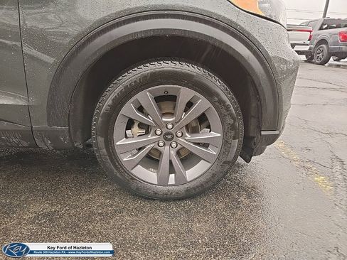 Used 2023 Ford Explorer XLT w/ Equipment Group 202A image 23