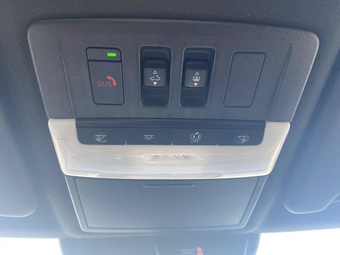 Used 2022 Mitsubishi Outlander SEL AWD/4WD image 38