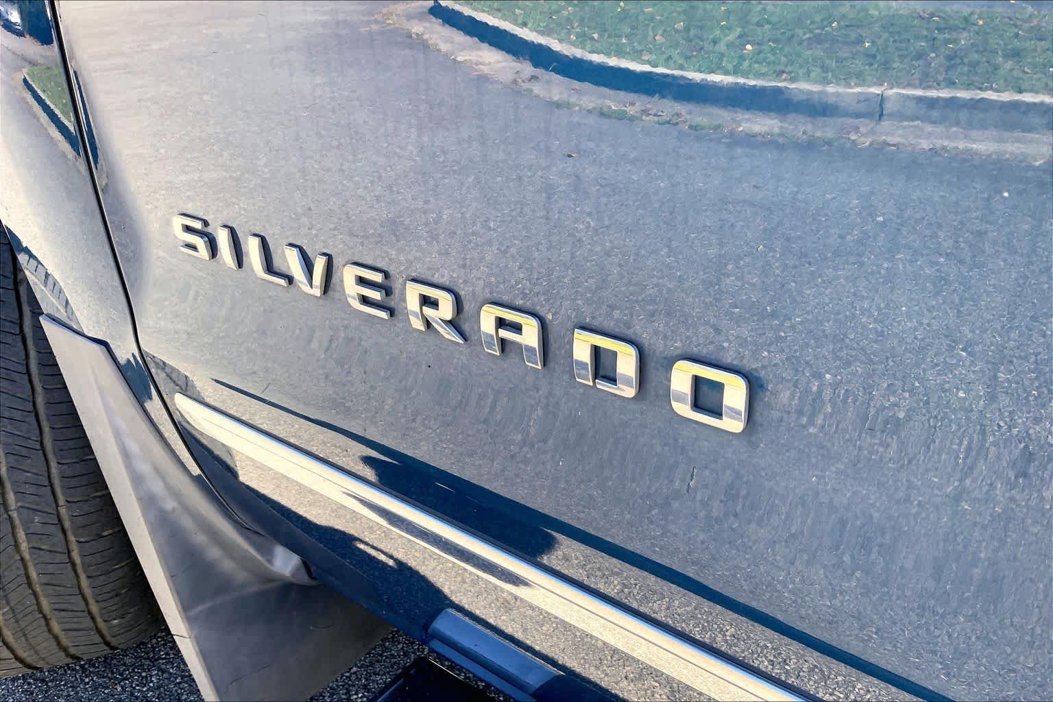 Used 2016 Chevrolet Silverado 1500 LTZ AWD/4WD image 31