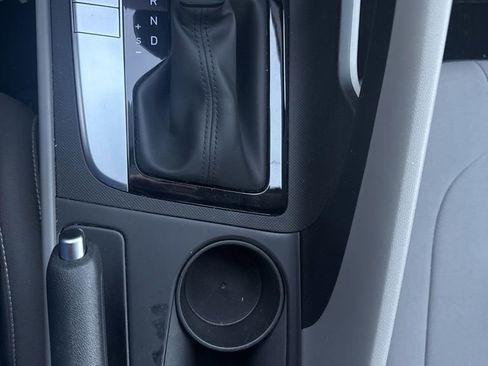 Used 2024 Hyundai Elantra SEL image 22