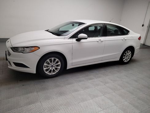 Used 2017 Ford Fusion S FWD image 2
