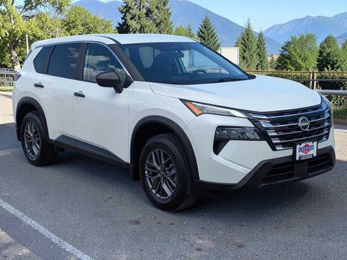 Used 2025 Nissan Rogue S AWD/4WD image 8
