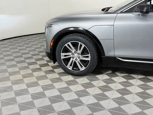 Used 2024 Cadillac Lyriq Tech RWD image 8