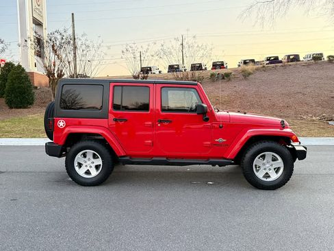 Used 2014 Jeep Wrangler Freedom Edition image 2