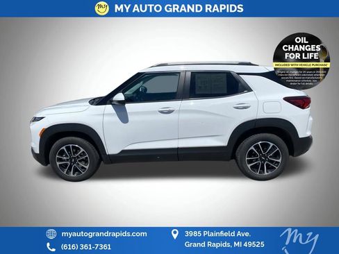 Used 2024 Chevrolet TrailBlazer LT AWD/4WD image 10