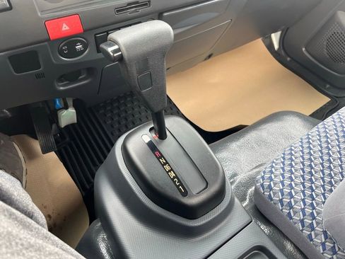 New 2024 Chevrolet Low Cab Forward image 19